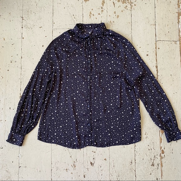 UO Stars Print Button Down Gathered Neck Blouse - Picture 7 of 14